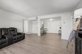 Photo #5: 7033745 Listing 