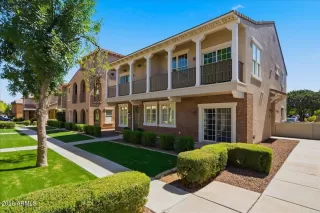 Photo #2: 7033986 Listing