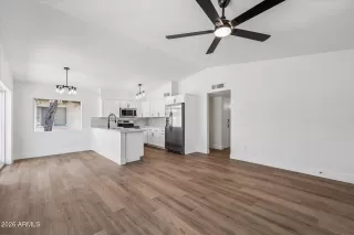 Photo #3: 7034044 Listing