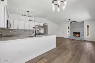Photo #4: 7034044 Listing