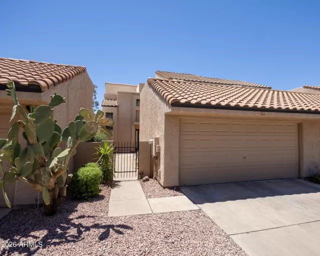 MLS: 7034097 Condo For Sale