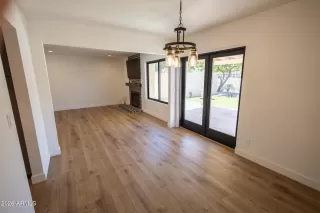 Photo #3: 7034097 Listing