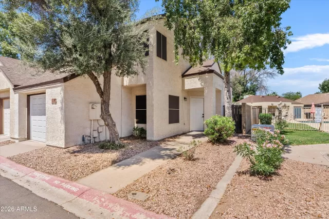 MLS: 7034129 Condo For Sale