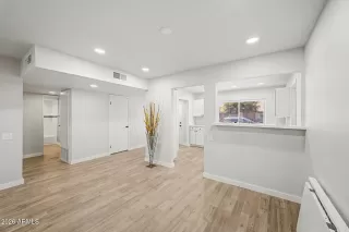 Photo #6: 7034136 Listing 