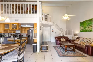 Photo #4: 7034300 Listing