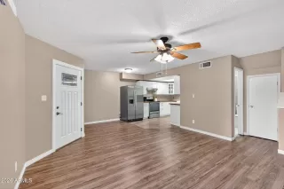 Photo #5: 7035138 Listing 