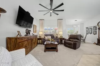 Photo #6: 7035375 Listing