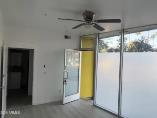 Photo #4: 7035378 Listing
