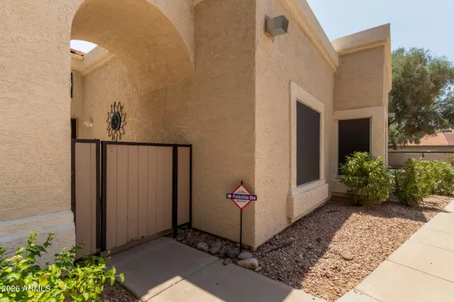 MLS: 7035549 Condo For Sale