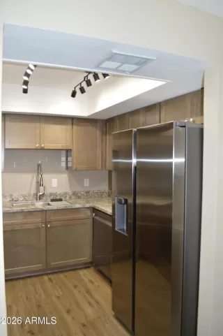 Photo #4: 7035820 Listing