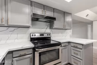 Photo #2: 7035994 Listing 