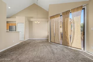 Photo #4: 7036252 Listing