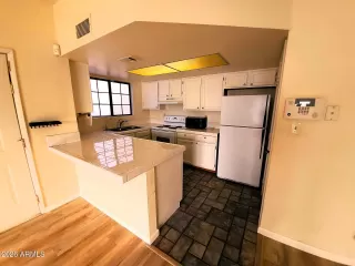 Photo #5: 7036269 Listing