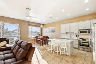 Photo #3: 7036373 Listing 