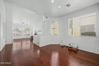 Photo #6: 7036564 Listing