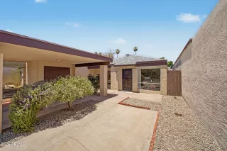 Photo #4: 7036706 Listing