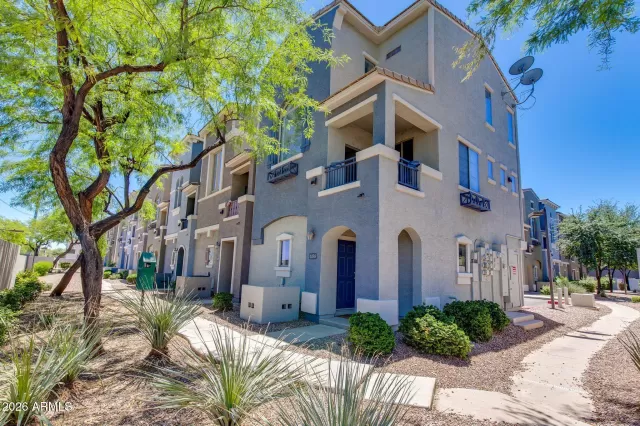 MLS: 7036738 Condo For Sale