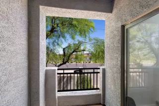 Photo #5: 7036738 Listing