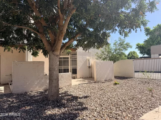 MLS: 7037168 Condo For Sale