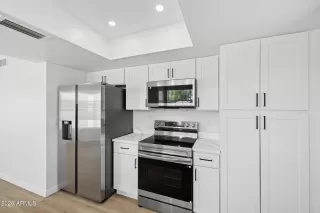 Photo #5: 7037188 Listing