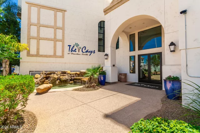 MLS: 7037198 Condo For Sale