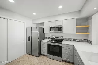 Photo #6: 7037212 Listing 