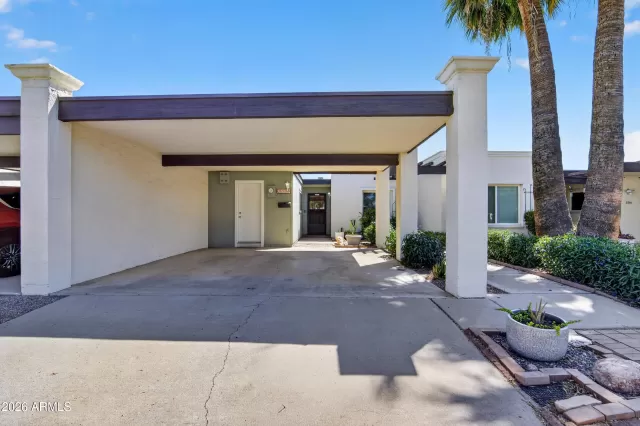 MLS: 7037655 Condo For Sale
