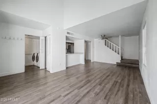 Photo #4: 7037927 Listing 