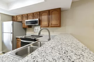 Photo #4: 7038156 Listing 