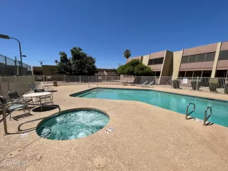 More Details about MLS # 7038404 : 704 W 14TH STREET