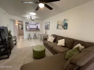 Photo #5: 7038404 Listing