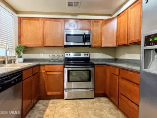 Photo #6: 7038491 Listing