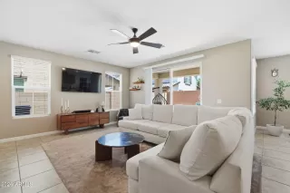 Photo #3: 7039228 Listing