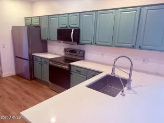 Photo #3: 7039424 Listing