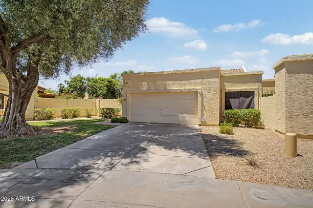 MLS: 7039532 Condo For Sale
