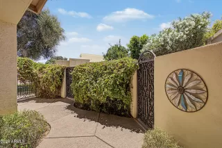 Photo #2: 7039532 Listing 