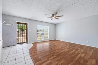 Photo #3: 7039575 Listing