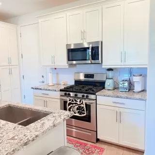 Photo #3: 7039751 Listing