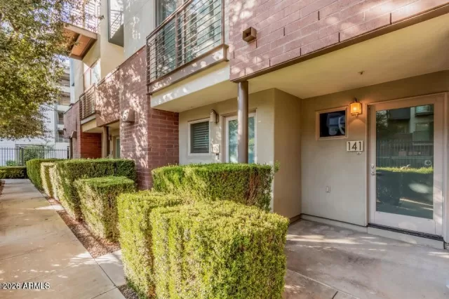 MLS: 7039774 Condo For Sale