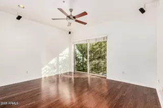 Photo #5: 7039774 Listing