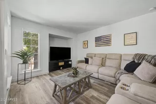 Photo #5: 7039776 Listing 