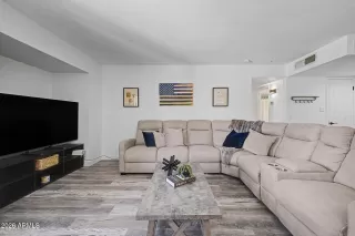 Photo #6: 7039776 Listing 