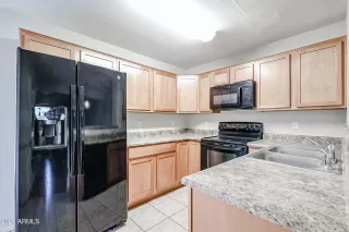Photo #2: 7039816 Listing