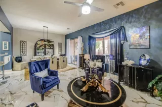 Photo #4: 7040243 Listing