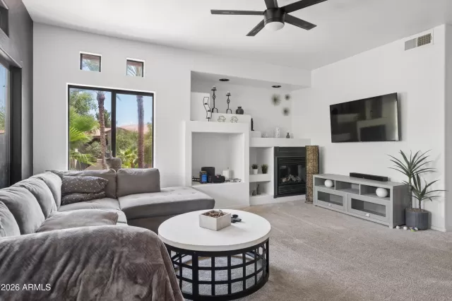 MLS: 7040295 Condo For Sale
