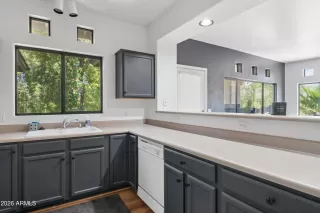 Photo #2: 7040295 Listing