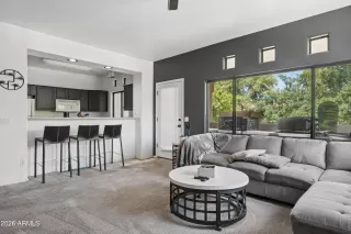 Photo #4: 7040295 Listing