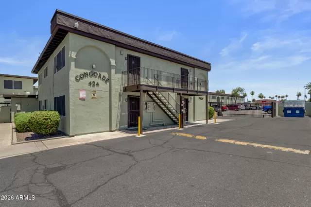 MLS: 7040414 Condo For Sale