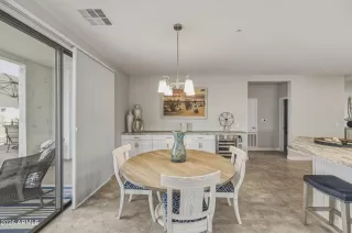Photo #6: 7040465 Listing