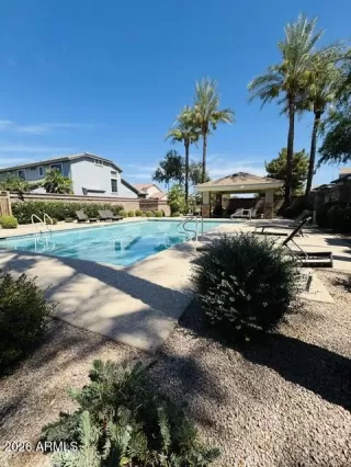 Photo #2: 7040481 Listing